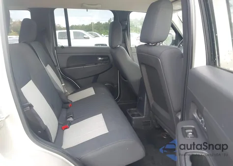 2009 Jeep Liberty Sport from USA, damaged, VIN 1J8GN28K79W524265